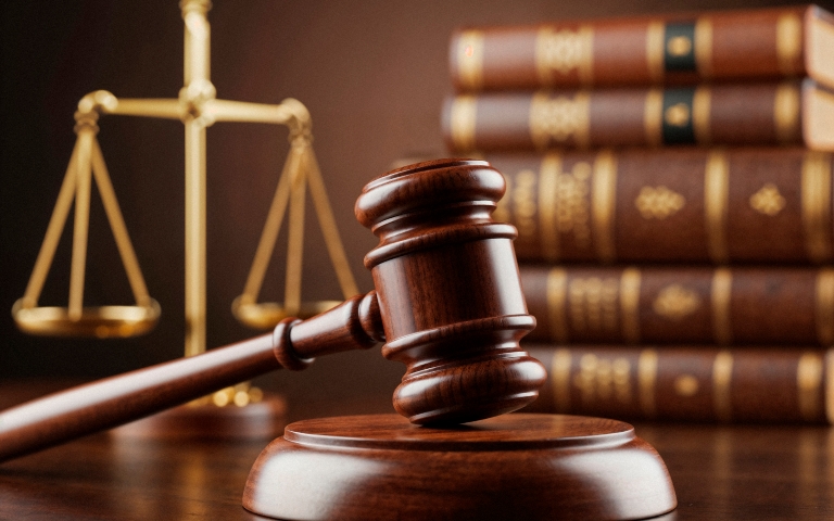gavel-scales-justice-law-books