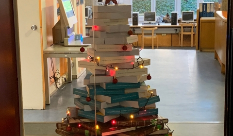 biblio-tancament-Nadal